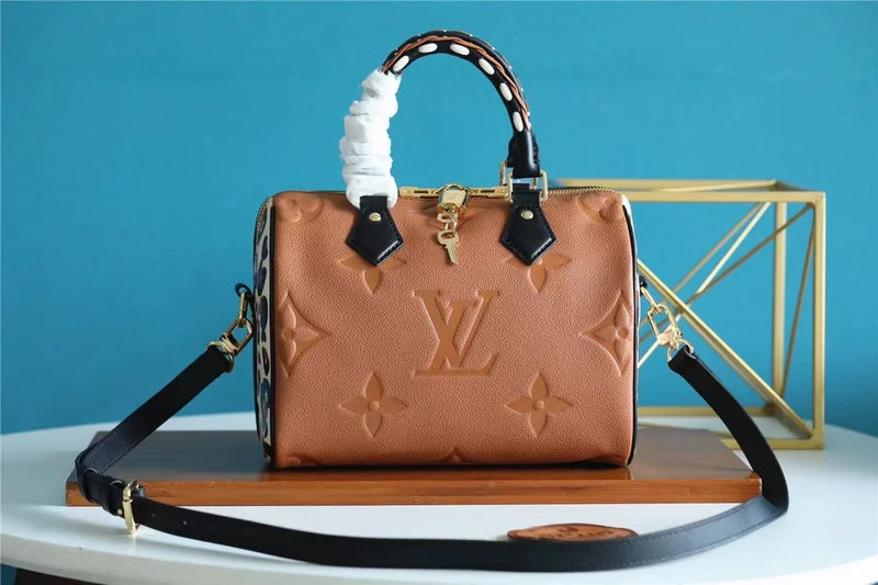 Ladies Louis Vuitton Capucines bags with a detachable shoulder strapBC - Louis Vuitton Bags - 7428