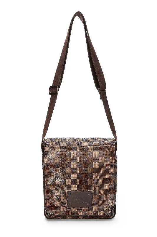 Louis Vuitton Capucines bags with smooth calfskin leather for luxuryLouis Vuitton Damier Ebene Brooklyn PM