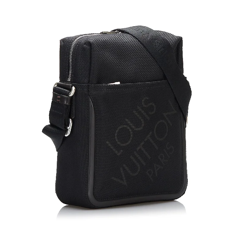 Louis Vuitton backpacks with a multi - pocket organization for functionalityLouis Vuitton Damier Geant Citadin (5ASgDs)