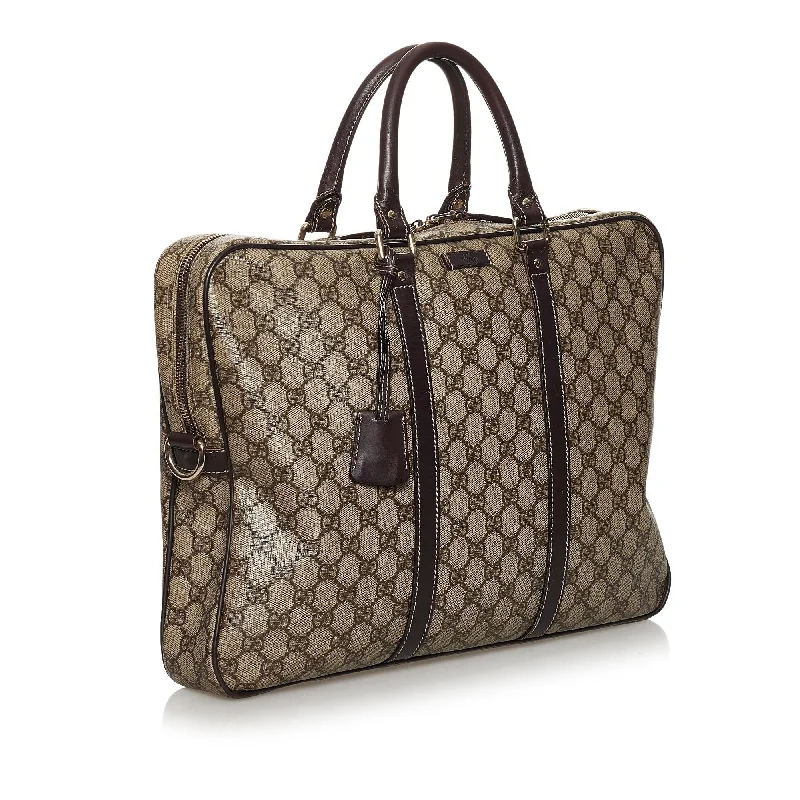 Women Gucci bags with a zip - around closure for securityGucci GG Supreme Business Bag (29992)