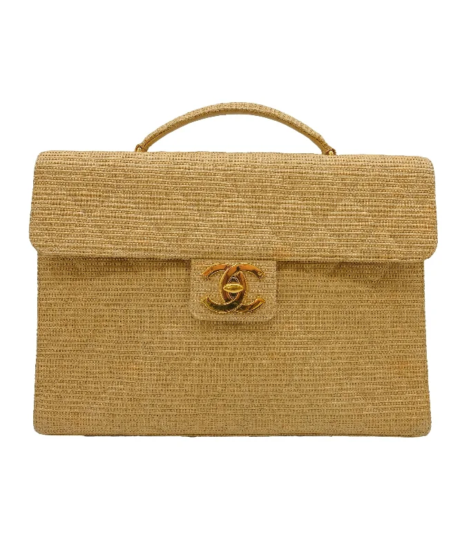 Chanel Vintage Inspired Handbag for Retro LoversChanel Business Bag Raffia ASC5283