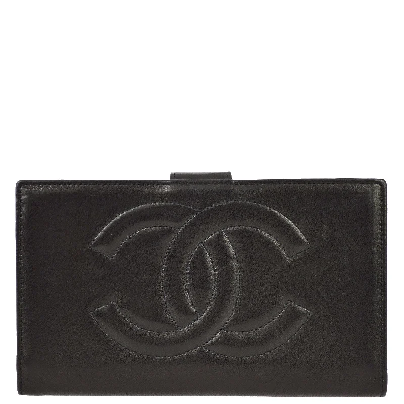 Chanel Designer Handbag with Unique DesignChanel 1991-1994 Black Lambskin Long Wallet Purse