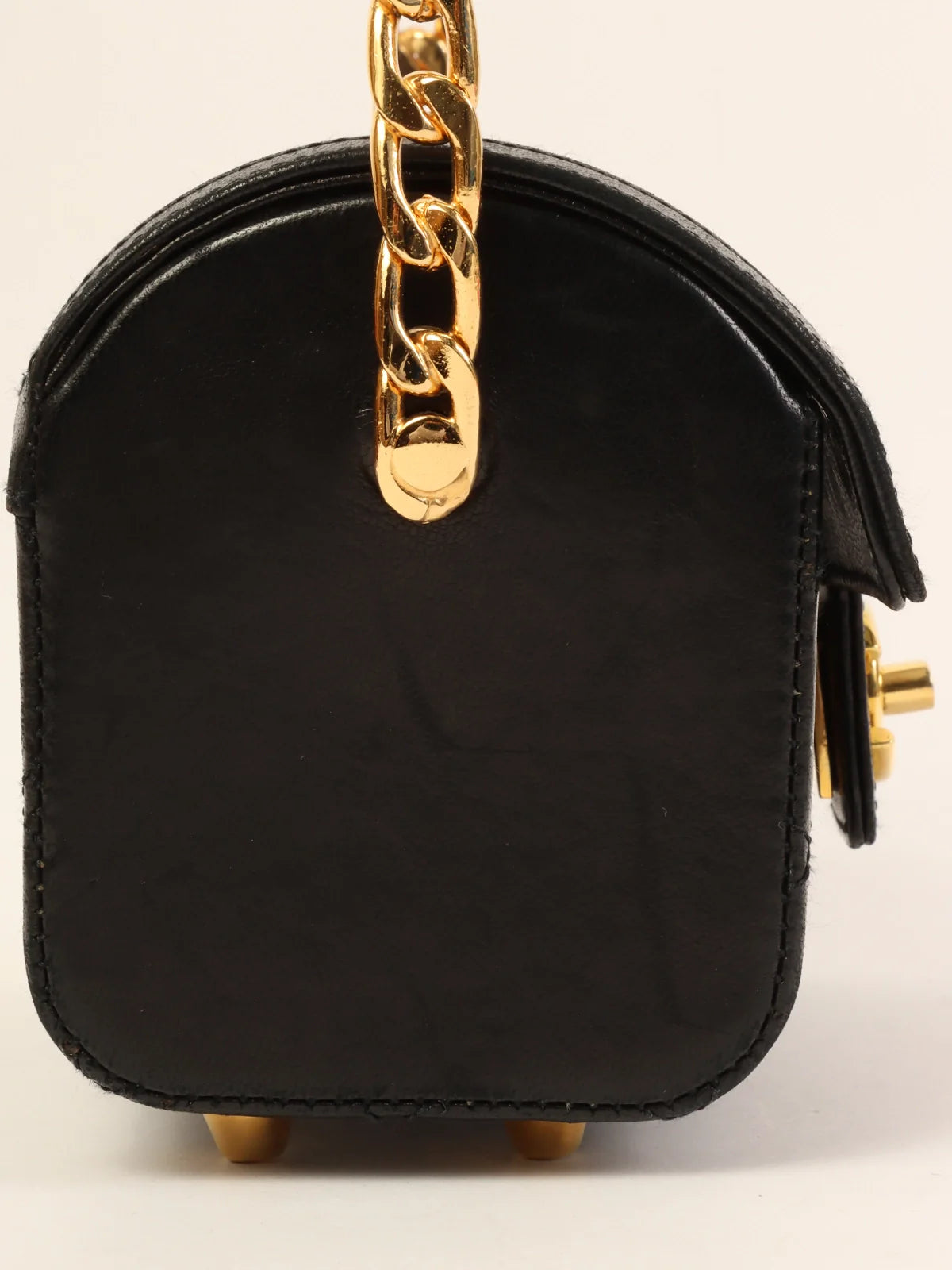 Chanel Chain Strap Handbag for Everyday UseCHANEL Around 1985~1990 Made Turn-Lock Chain Handle Mini Bag Black