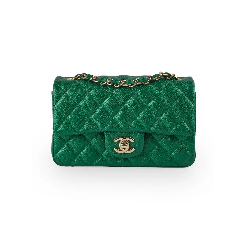 Chanel Vintage Inspired Handbag for Retro LoversChanel Caviar Mini Rectangular Emerald Green 18S