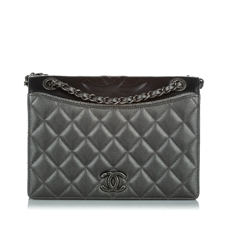 Chanel Vintage Inspired Handbag for Retro LoversMatelasse Lambskin Leather Crossbody Bag Gray