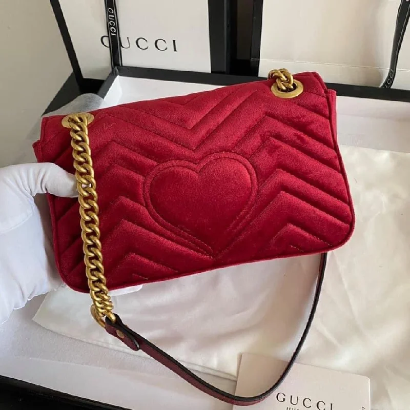 Gucci handbags for women with a metal - framed claspGucci Marmont Small Shoulder Bag