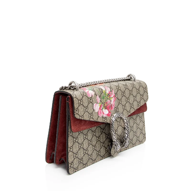 Women Gucci tote bags in GG Supreme canvas for a branded feelGucci GG Supreme Blooms Dionysus Small Shoulder Bag (ZisQDH)