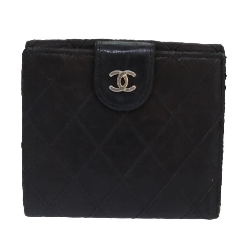 Chanel Quilted Leather Shoulder Bag for FashionistasCHANEL Bicolore Wallet Leather Black Gold CC  bs16876