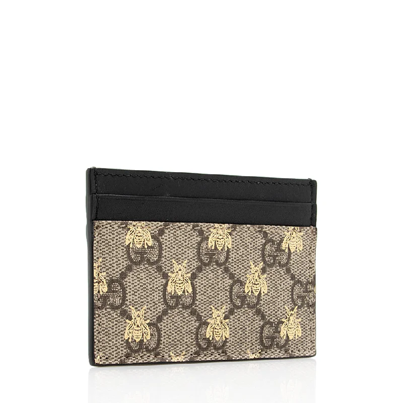 Women Gucci bags with a detachable mirror insideGucci GG Supreme Canvas Leather Bee Card Holder (20837)