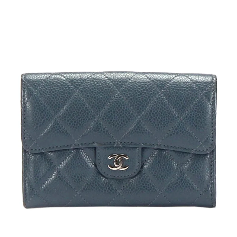 Chanel Quilted Leather Shoulder Bag for FashionistasCC Timeless Caviar Leather Small Wallet Blue