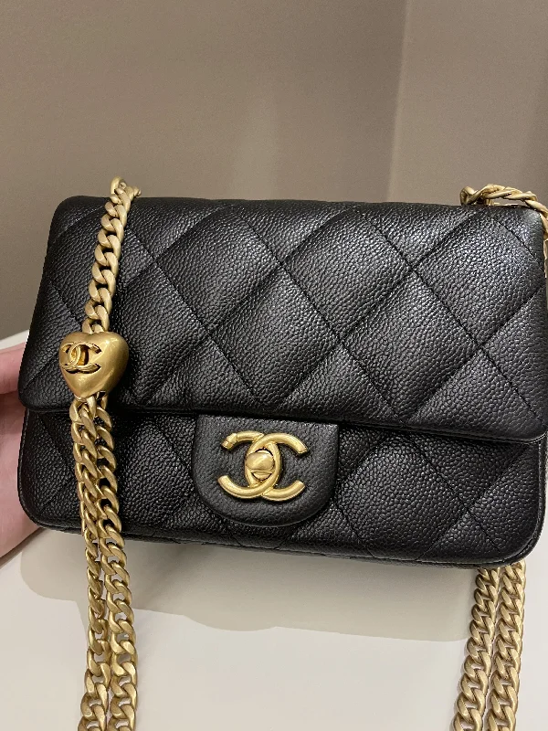 Chanel All - Match Handbag for Versatile StylingChanel 23P Sweet Heart Flap Black Caviar