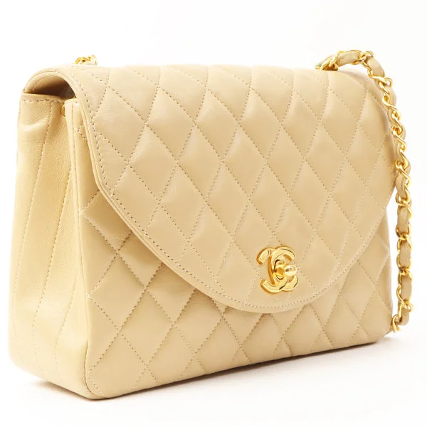 Chanel Classic Flap Bag for Evening PartyChanel Around 1990 Made Round Flap Turn-Lock Chain Bag Beige