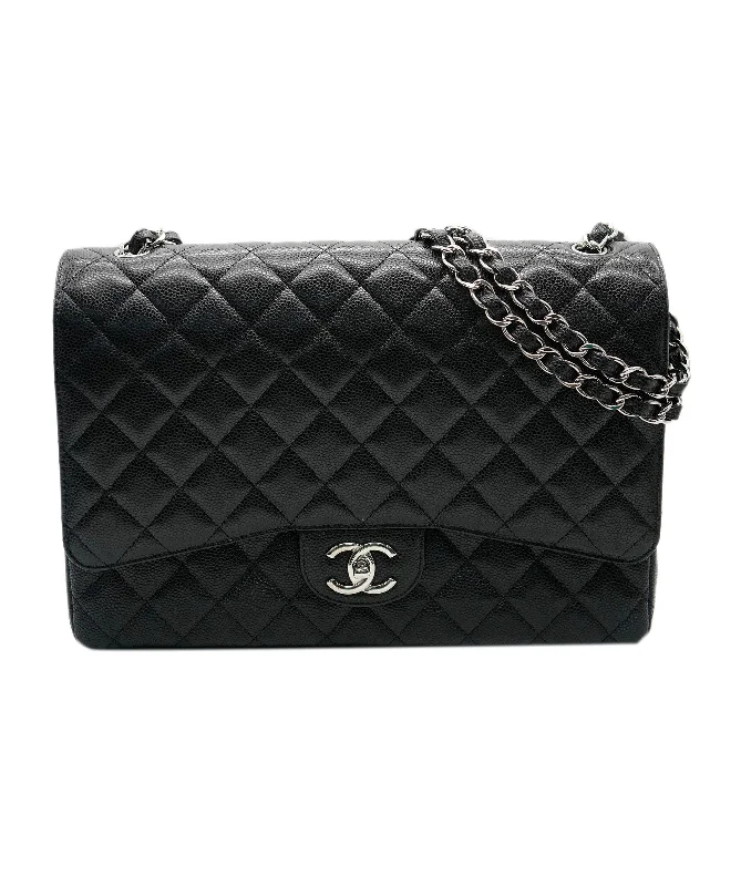 Chanel Chain Strap Handbag for Everyday UseChanel Maxi Classic Double Flap With Silver Hardware ALC0831