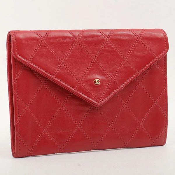 Chanel Vintage Inspired Handbag for Retro LoversChanel Around 1990 Made Bicolore Stitch Mini Cc Mark Plate Wallet Red