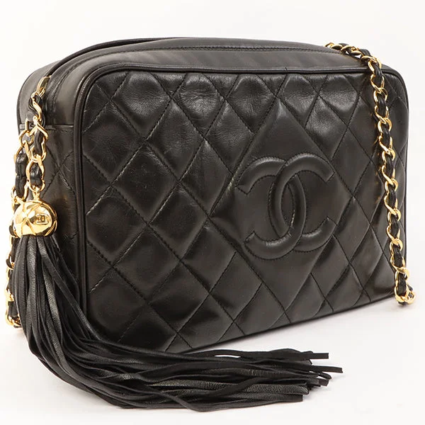 Chanel All - Match Handbag for Versatile StylingChanel Around 1992 Made Diamond Cc Mark Stitch Fringe Chain Bag Black