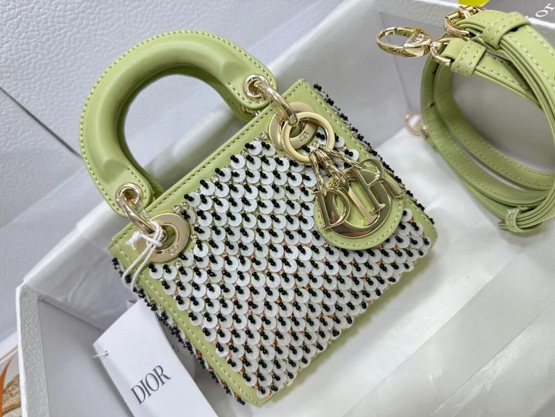 Christian Dior bags with a detachable coin purse insideDior Bag