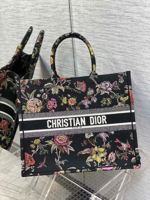 Christian Dior crossbody bags with a front - flap pocket for easy accessDior Bag