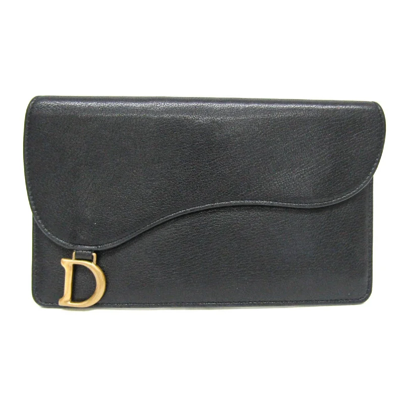 Christian Dior bags with a side - pocket for holding a water bottleDior Saddle Wallet