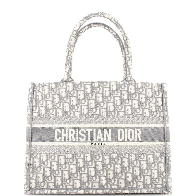 Stylish Christian Dior shoulder bags with a tassel - adorned zipperBook Tote Oblique Canvas Medium