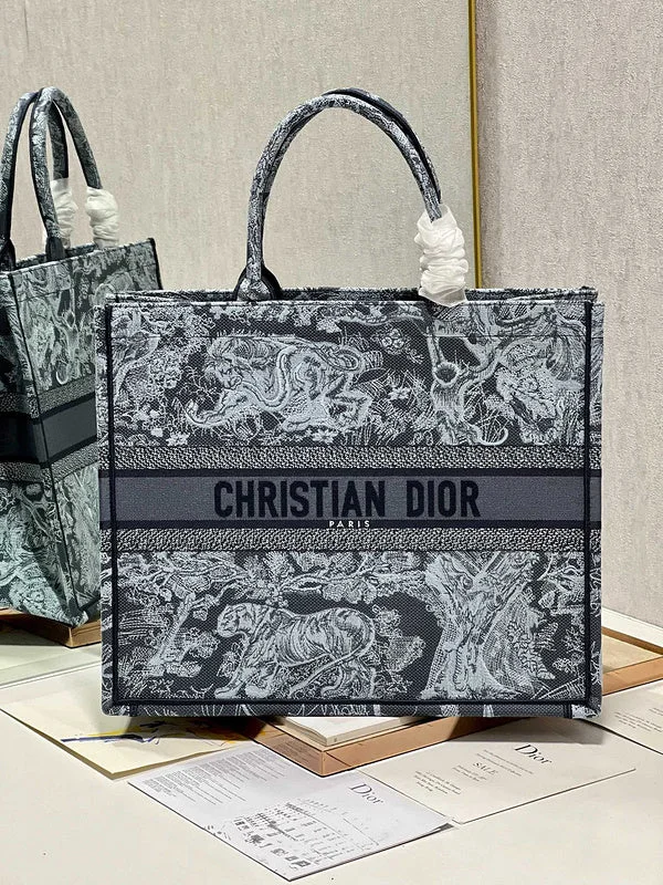 Contemporary Christian Dior handbags with a unique shapemakbags - Dior Bags - 534