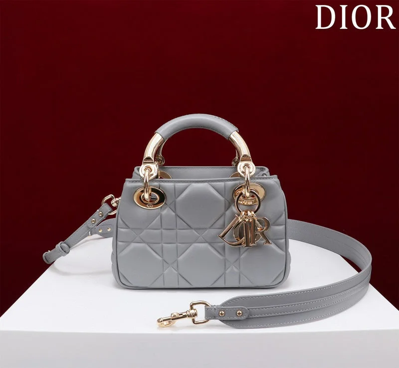 Christian Dior Saddle bags with a patent leather finish for a shiny lookmakbags - Dior Bags - 573