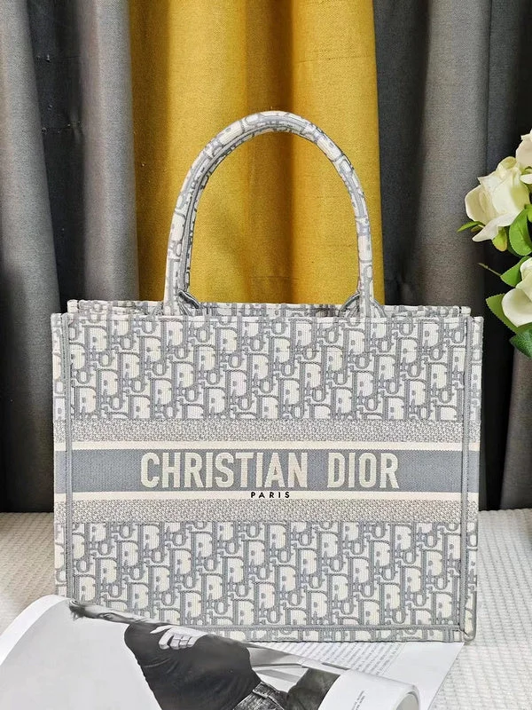 Christian Dior bags with a quilted pattern and gold - toned hardwaremakbags - Dior Bags - 826