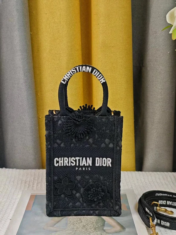 Trendsetting Christian Dior crossbody bags with a colorful strapmakbags - Dior Bags - 851