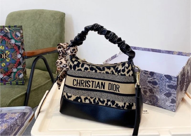 Christian Dior handbags with a back - pocket for quick storageNew Dior woman handbag