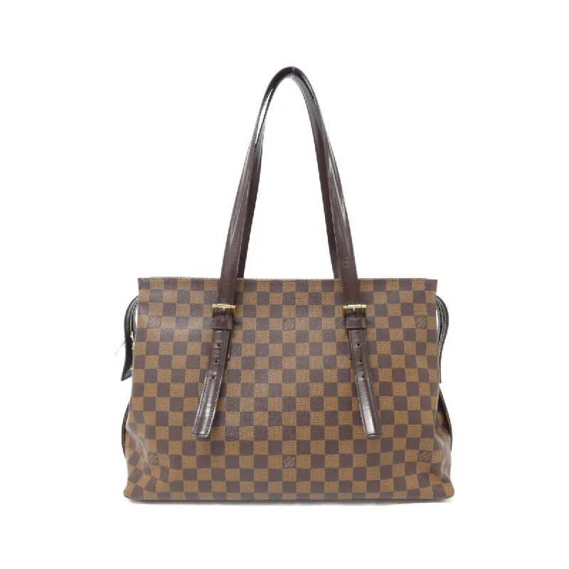 Louis Vuitton Twist bags with a contrast - colored interior for visual interestLouis Vuitton Damier Chelsea N51119 Shelter Bag